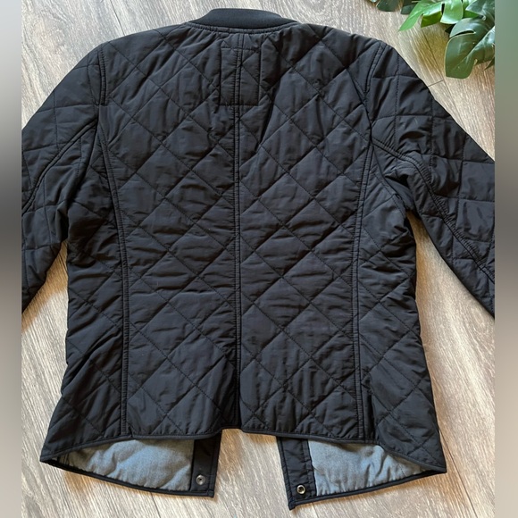 Gap quilted zip jacket in black. Size S NWOT! - Picture 9 of 11